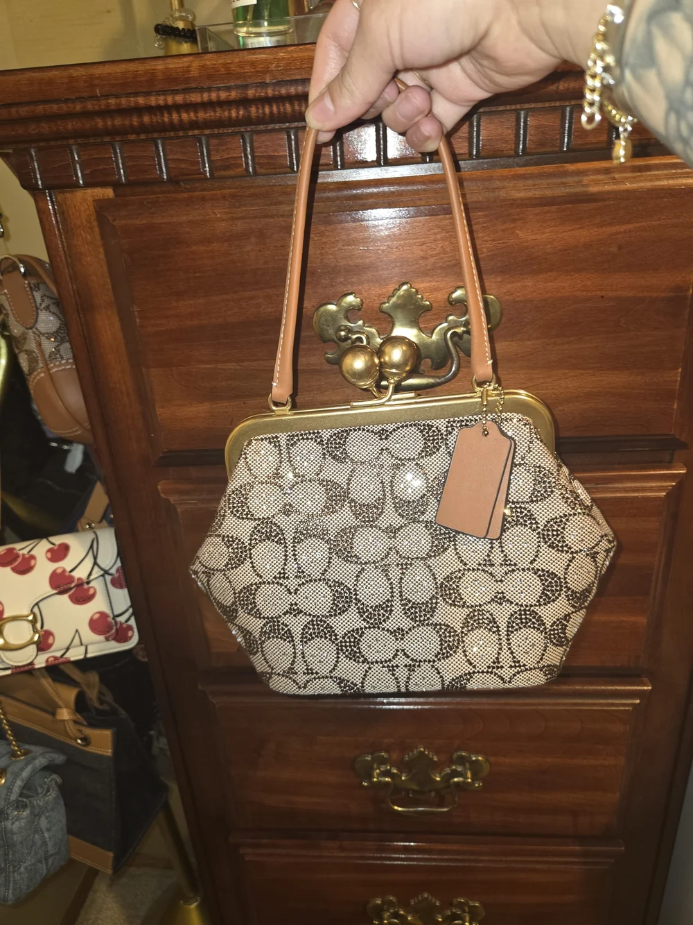 Coach wristlet signature
